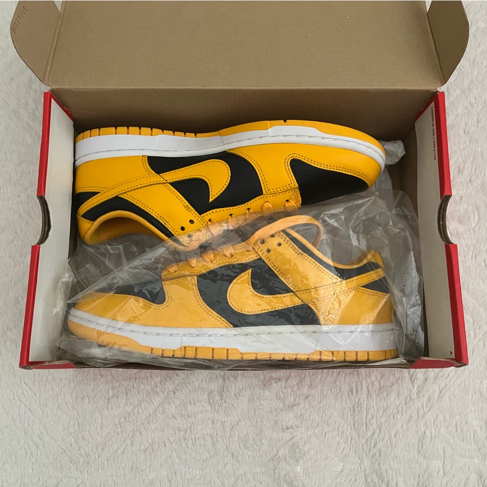 Nike Dunk Low Goldenrod - Picture 3 of 9